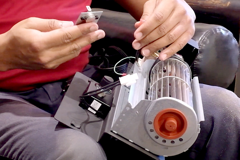 Thermal Fireplace Blowers (What You Need To Know)